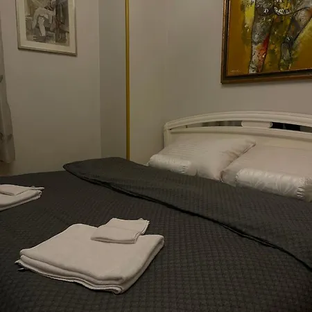 Apartment Art-inspired, Cozy Belgrade
